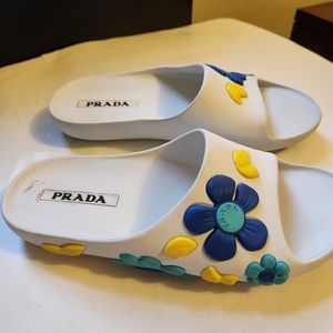 Authentic PRADA slides size 7(37) in EUC